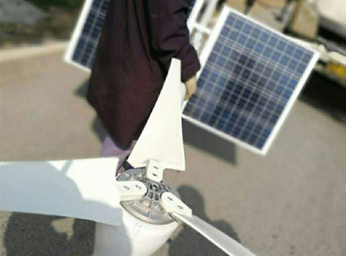 服務(wù)客戶(hù)，樹(shù)歐陸風(fēng)機(jī)新形象